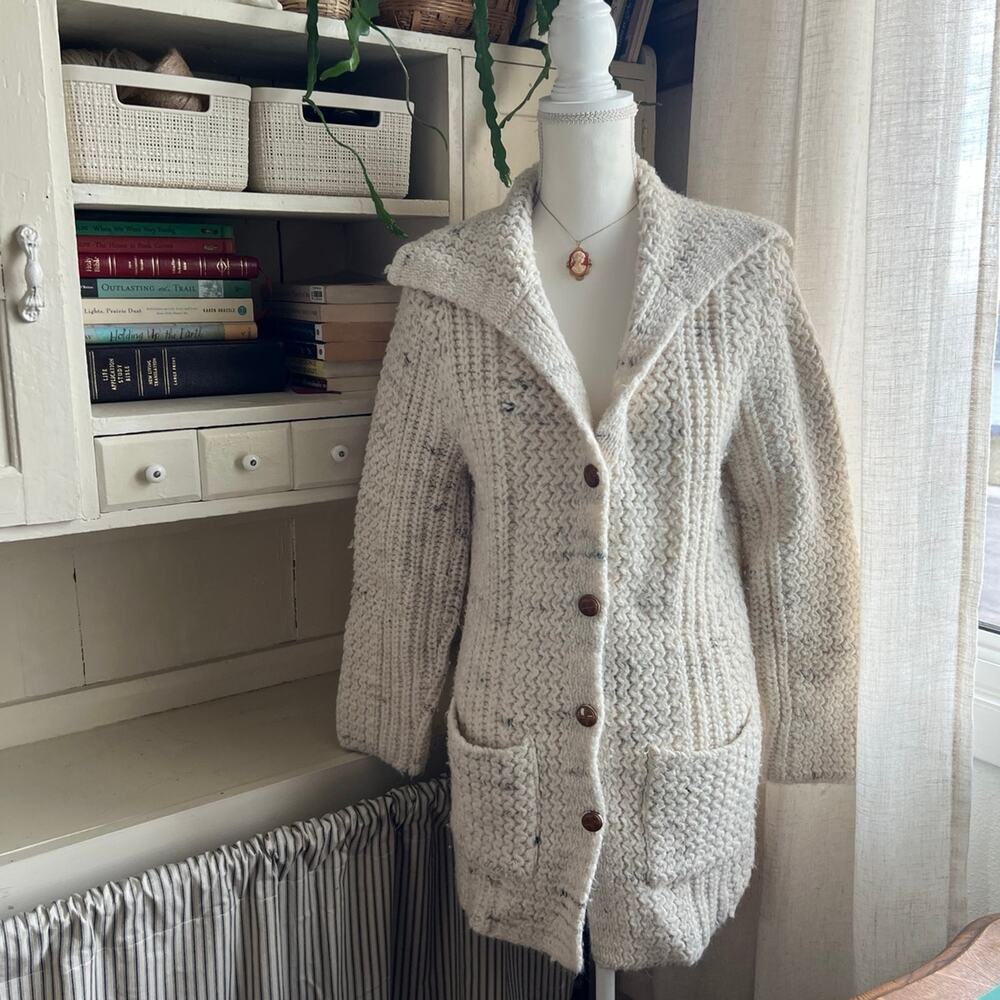 Vintage union made Cardigan knit button front closure size medium large
